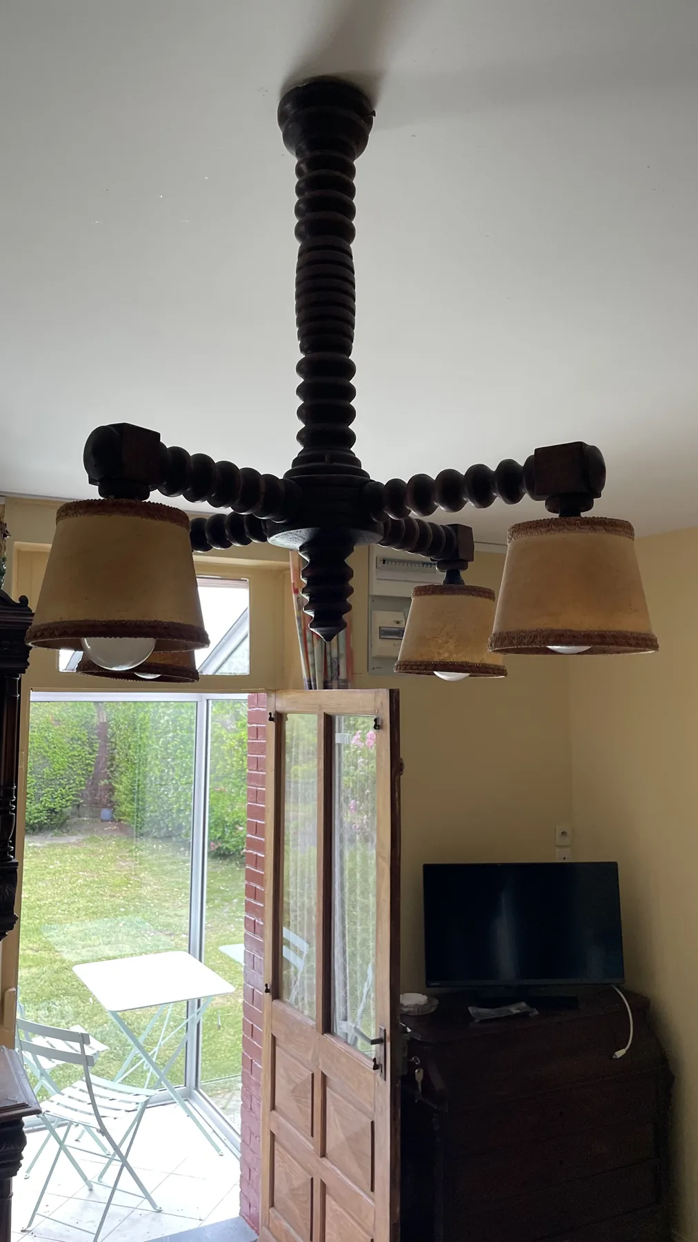 Suspension de la pièce de vie