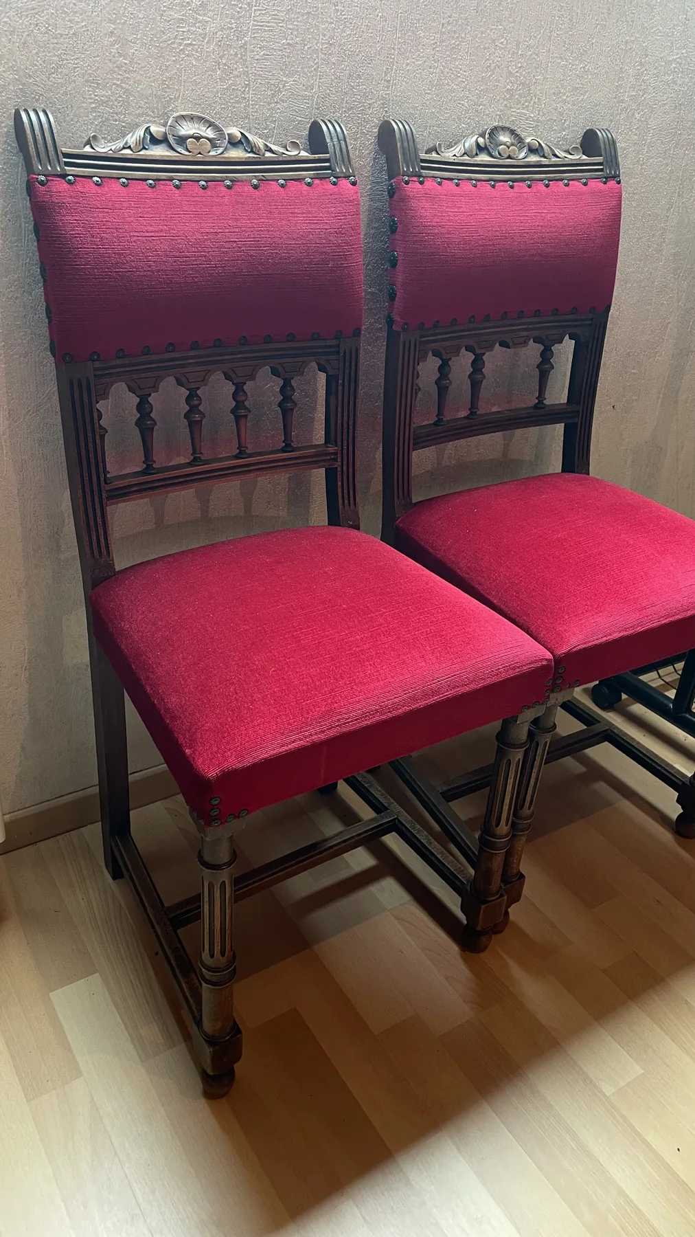 Chaises rouges
